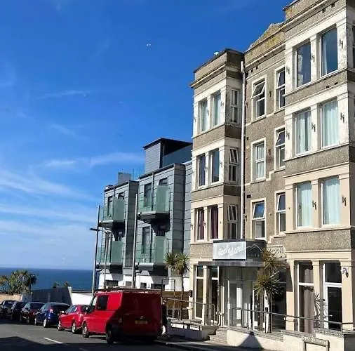 Reef Island Apartments