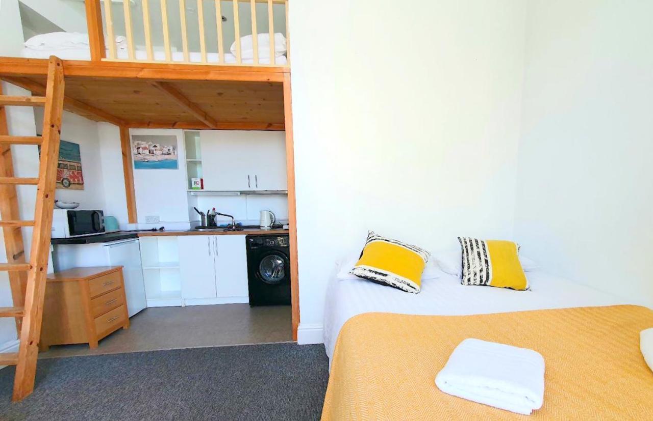 Apartment Reef Island
